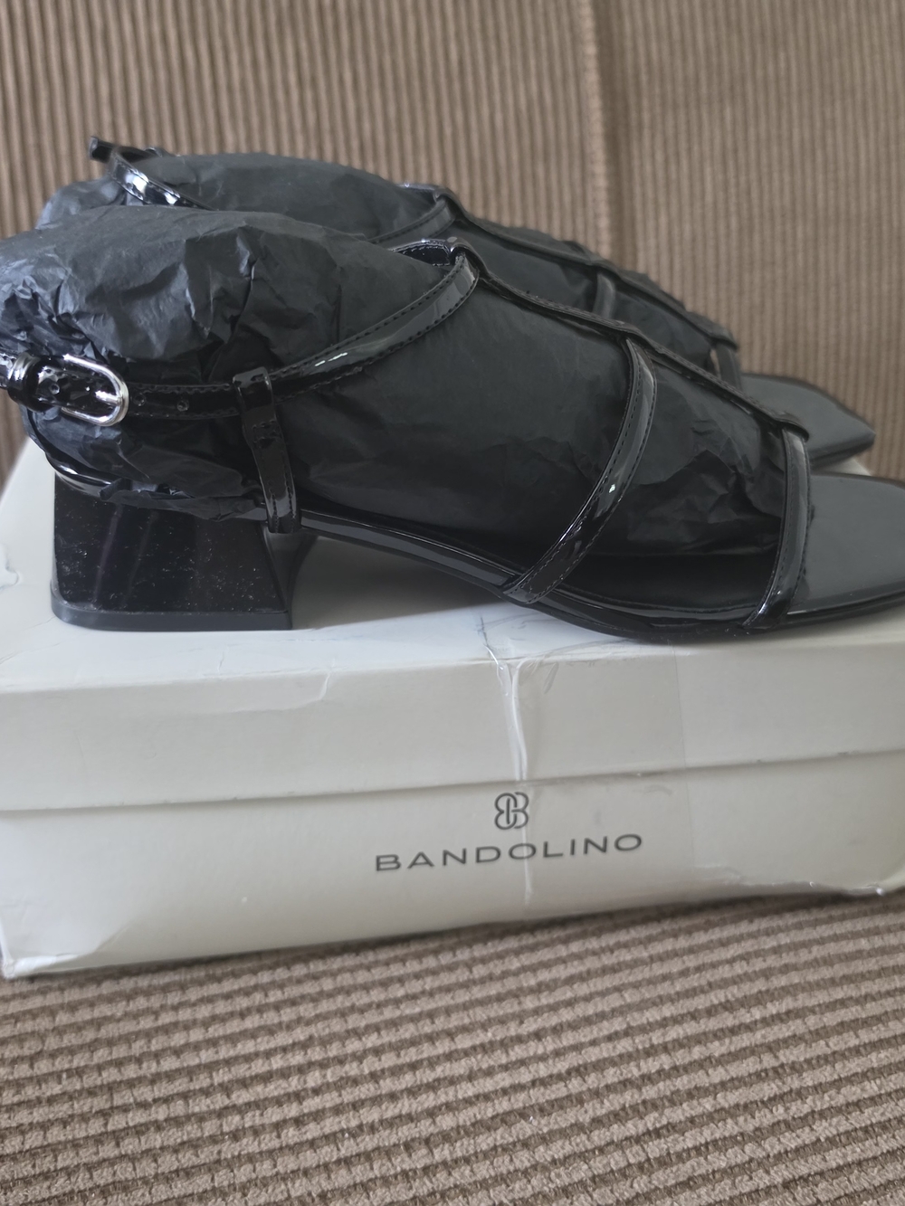 Bandolino Parkera3 Black Patent Strappy Low Block Heel Sandals — Size 7.5M (NIB) - Picture 5 of 6